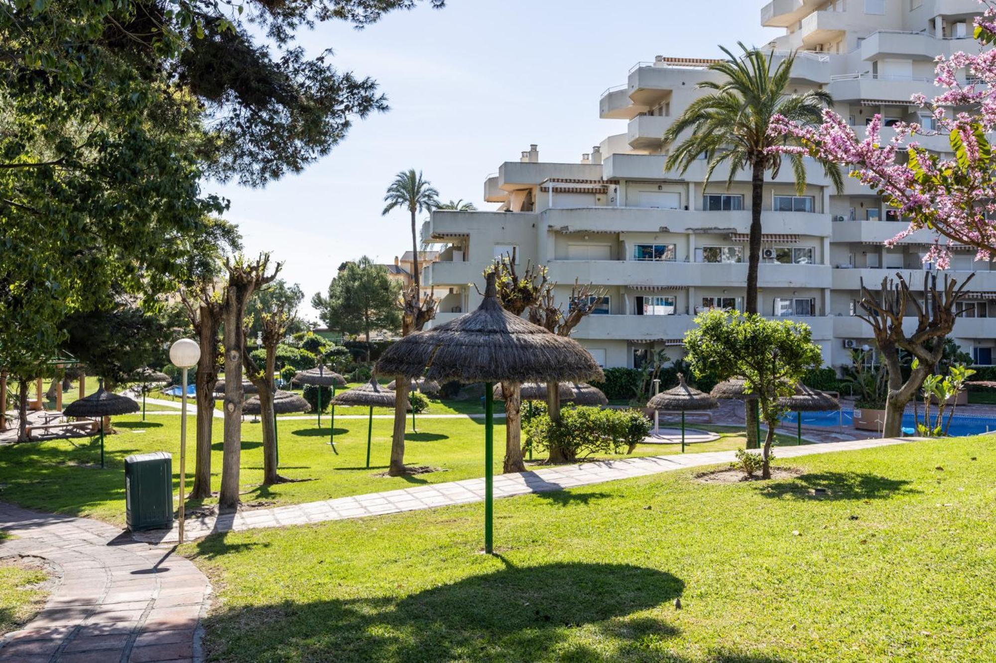 Benalbeach Premium Apartments By Alfresco Stays Бенальмадена Екстер'єр фото
