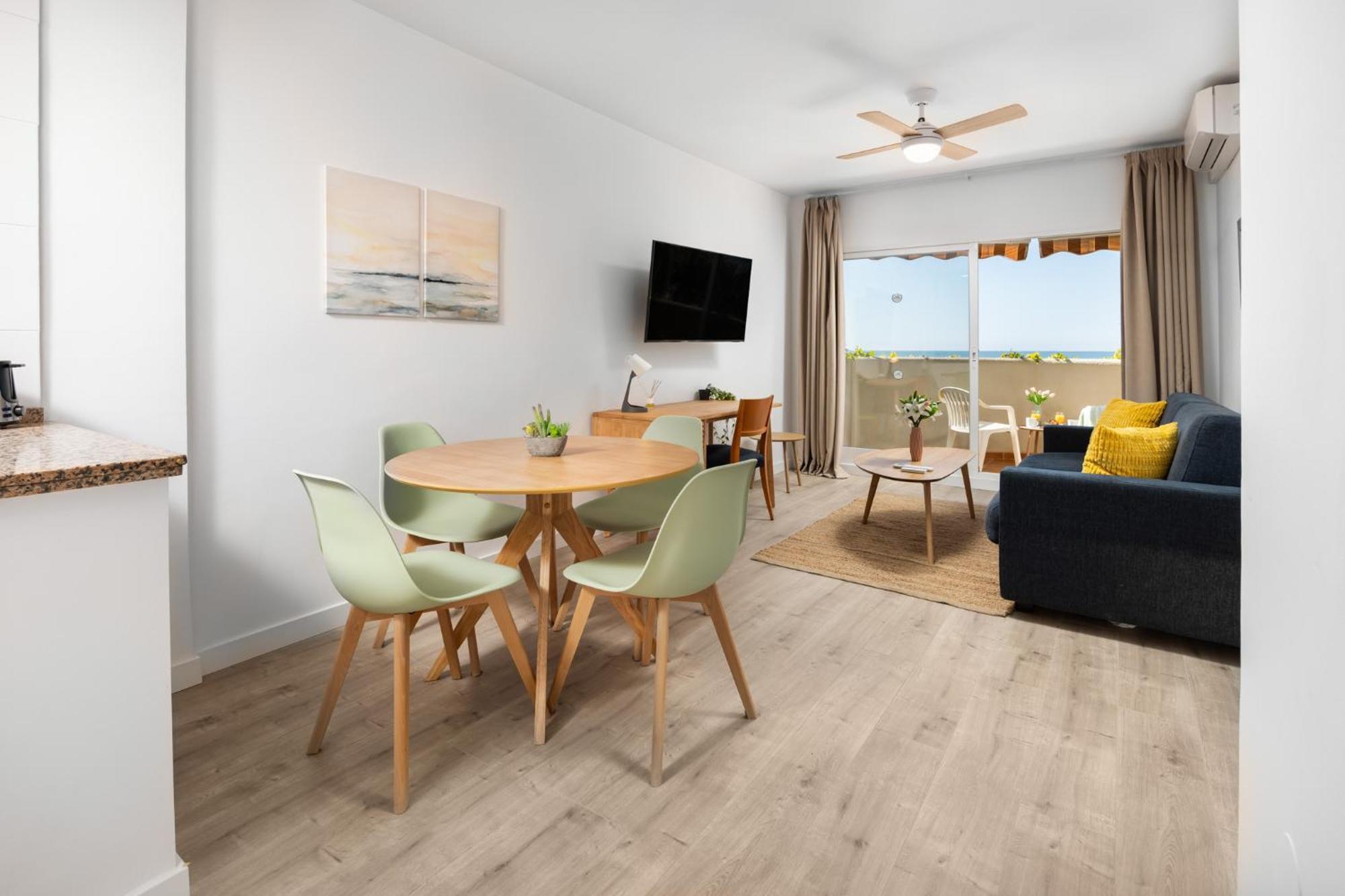 Benalbeach Premium Apartments By Alfresco Stays Бенальмадена Екстер'єр фото